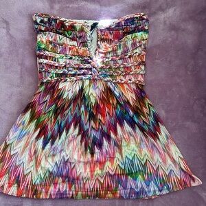 Vibrant and flirty strapless top